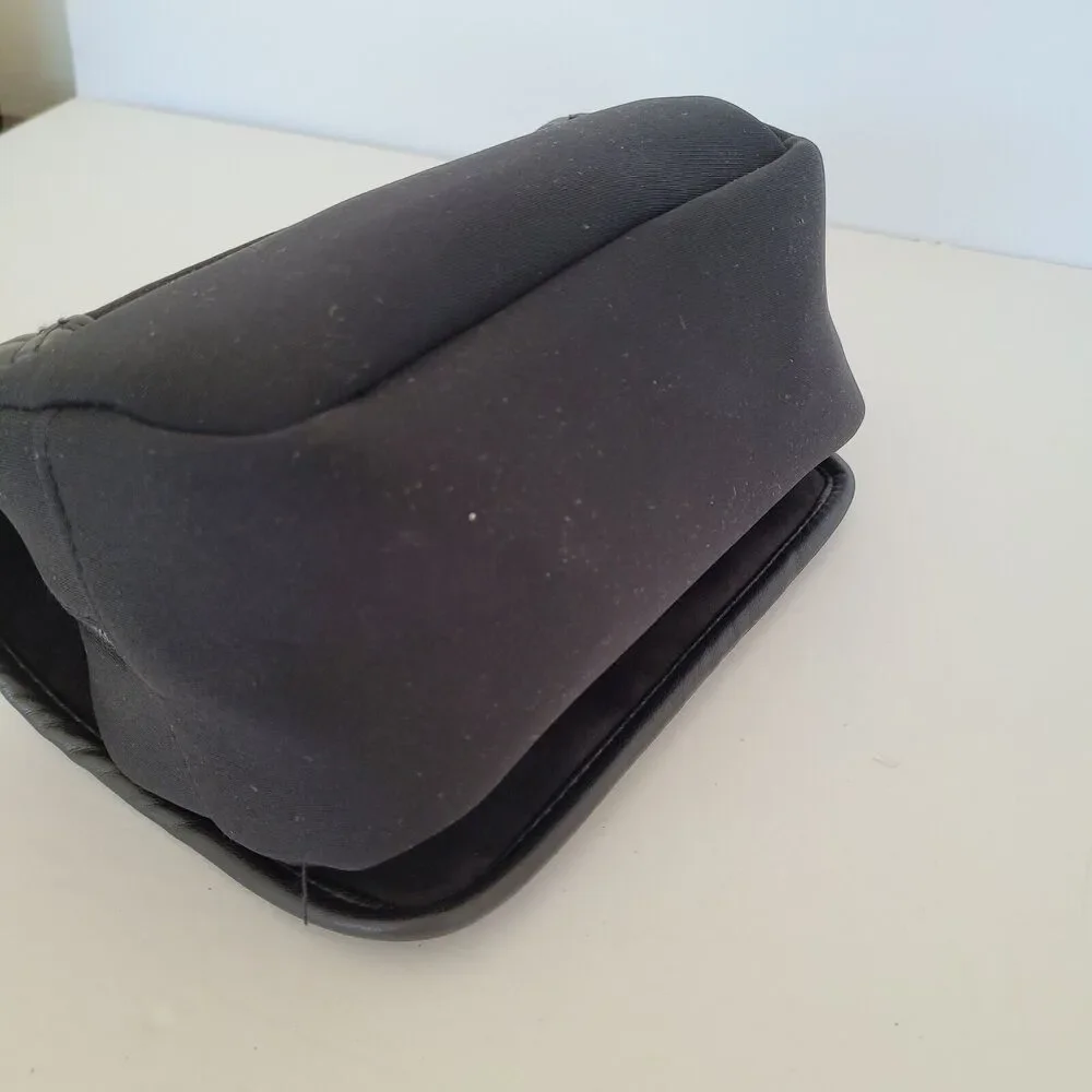 Burberry Wristlet Clutch Soft Toiletry Zip Bag Pouch Black Logo Medium Unisex